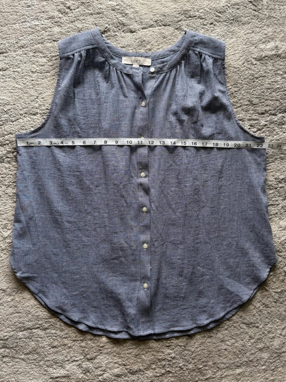 Loft Sleeveless Button Front Micro Houndstooth Textured Blouse | XL - Picture 4 of 6